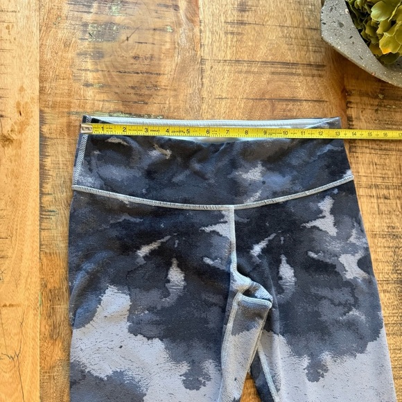 Lululemon Wunder Under Floral Platoon Silver Spoon Gray Leggings Size 6 - Picture 5 of 13